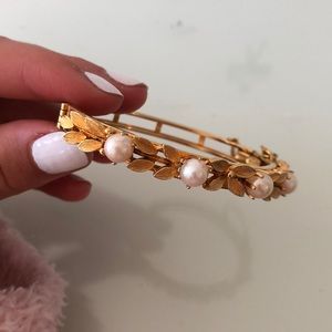 beautiful gold leafed and pearl bracelet